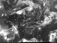 千葉沖の太平洋上にまんまるの雲が午前７時ごろ発生