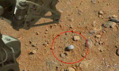 イリノイ州の砂漠にある「火星」という星からNASAのCURIOSITYが次々と素敵な人工物の写真を。