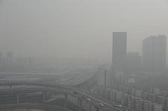中国の大気汚染ですが、歯止めが利かずこのままでは人が住めなくなりそうです。